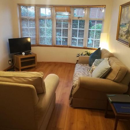Cosy Apartment Holywood  Εξωτερικό φωτογραφία